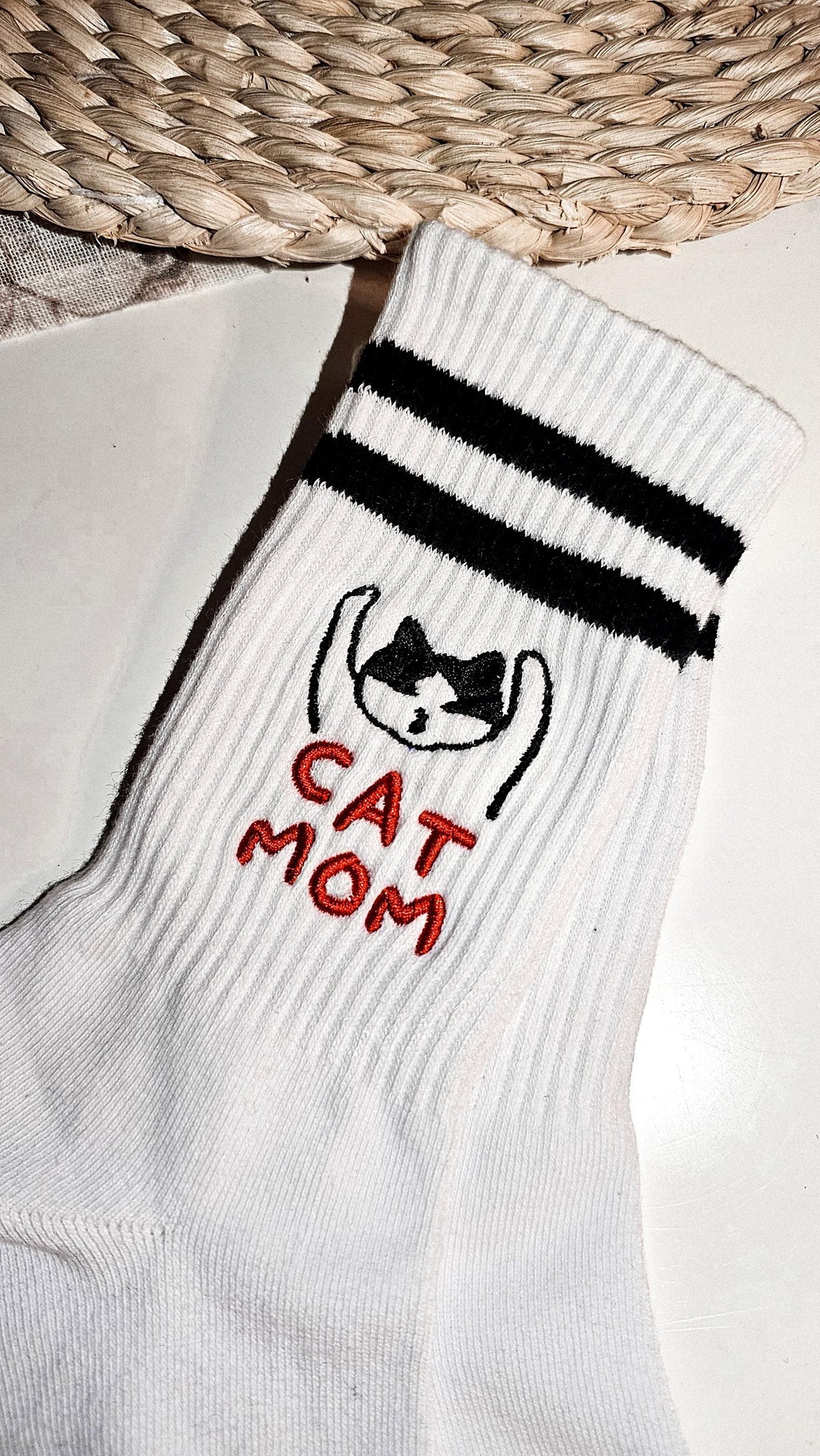 Tynora Women's Embroidered Cat Socks , Soft Crew Socks for Cat Lovers