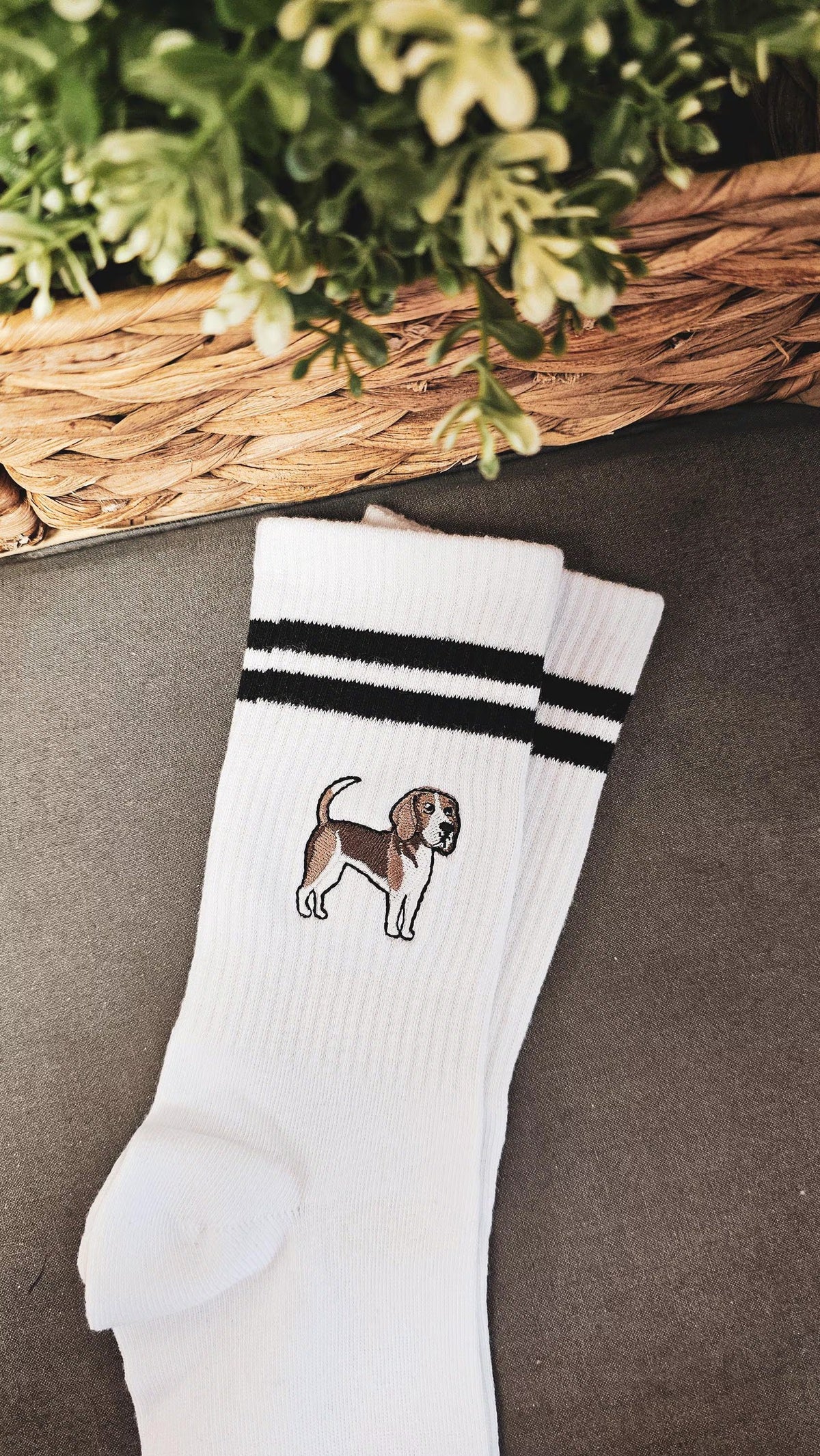 Tynora Unisex Beagle Embroidered Socks - Soft Crew Socks with Dog Motif